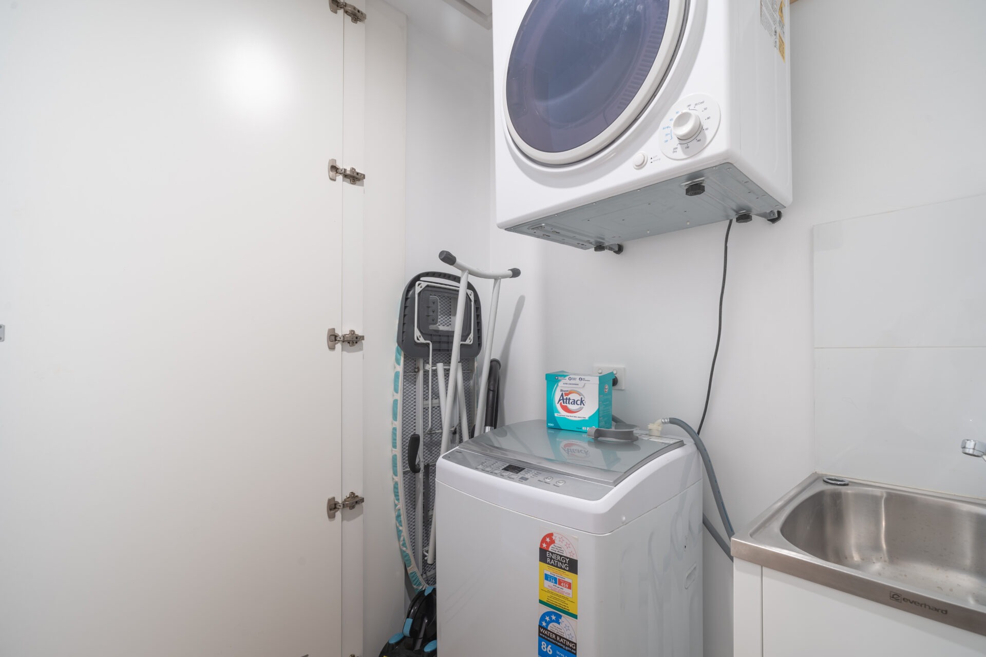 Lane Cove 2 Bedroom Burns Bay Road LC211-Sydney short term rentals