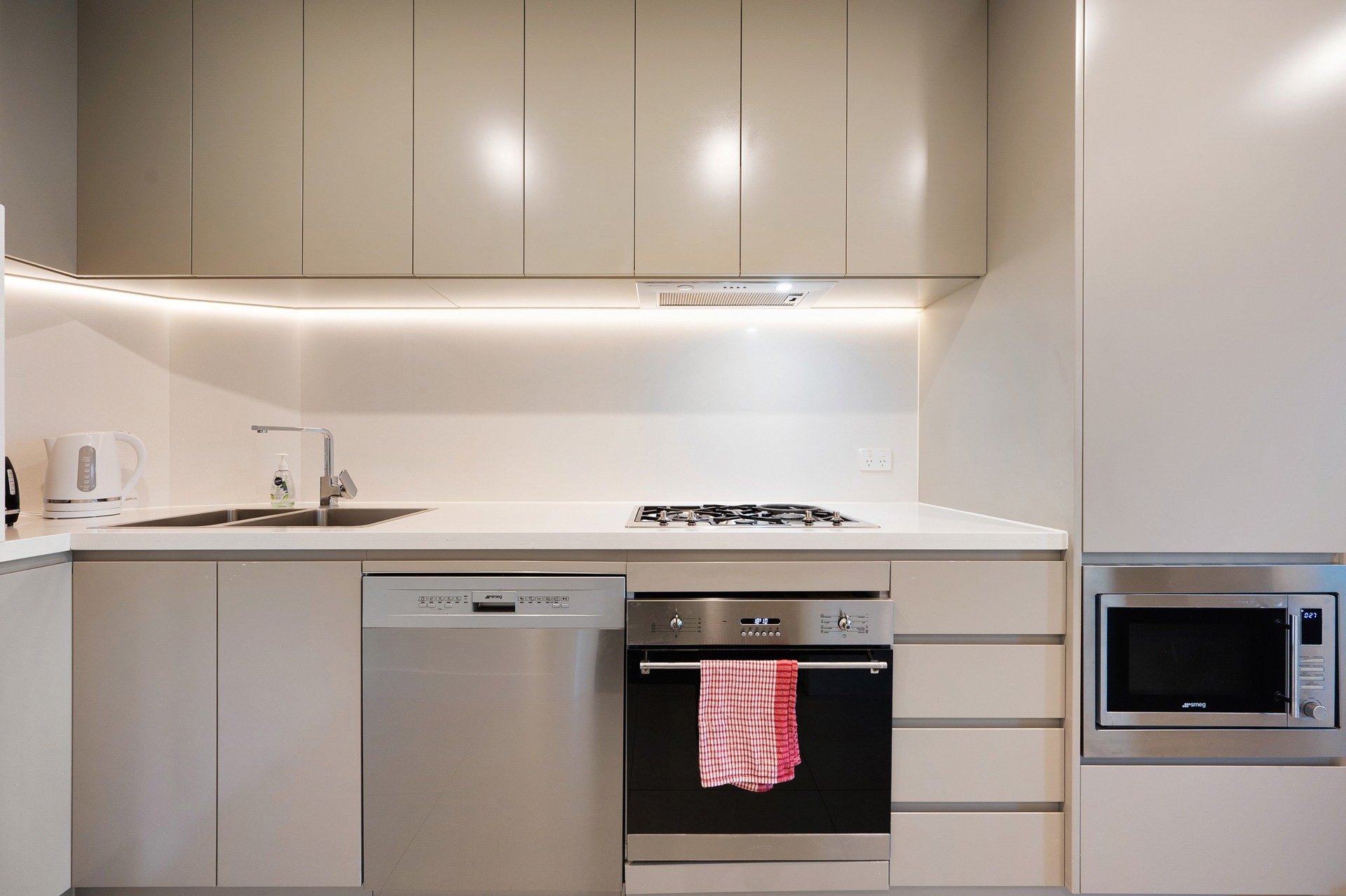 Pyrmont 1 Bedroom Harris Street PYR149-Sydney short term rentals