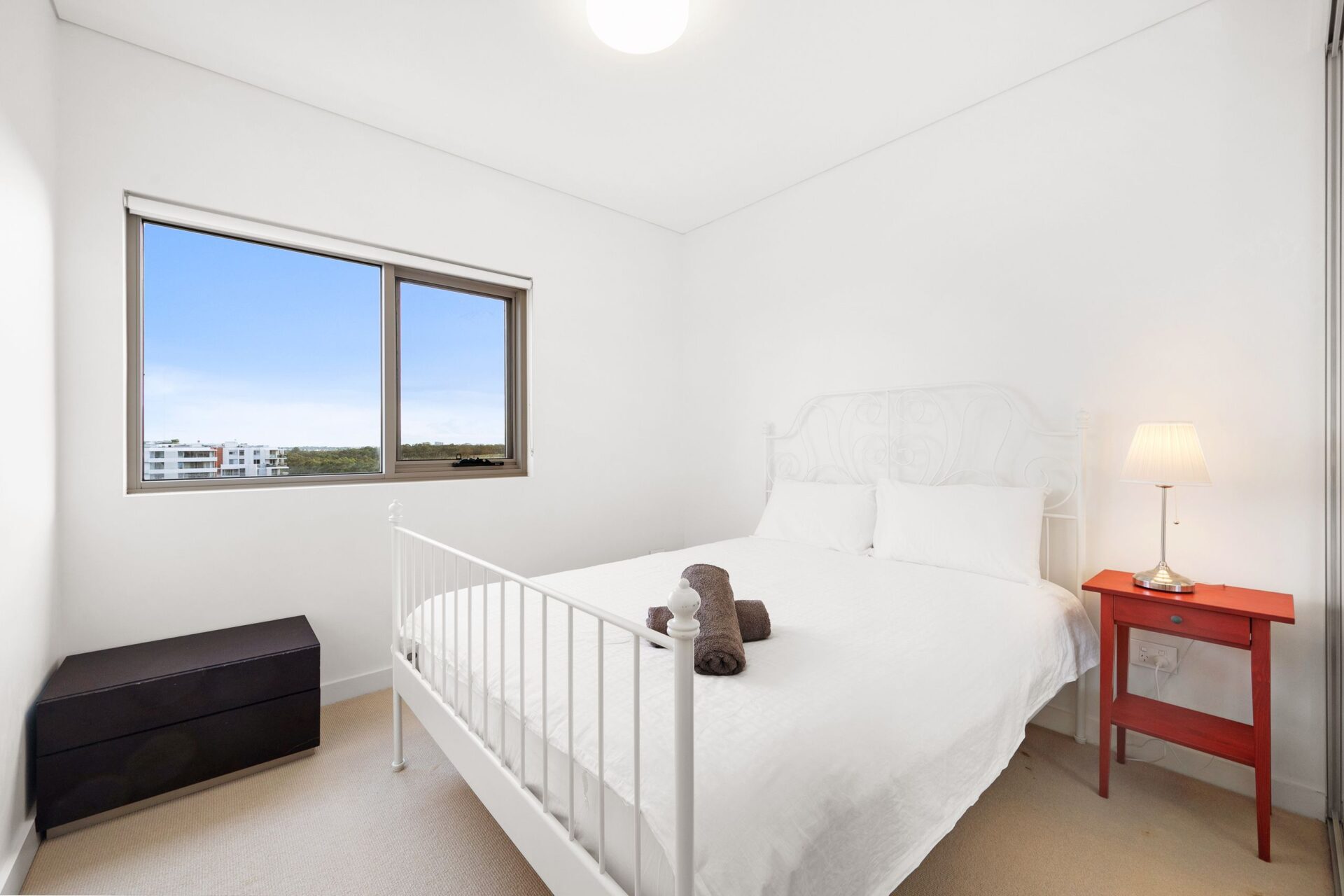 Putney 2 Bed Morrison Road PT283-Sydney short term rentals
