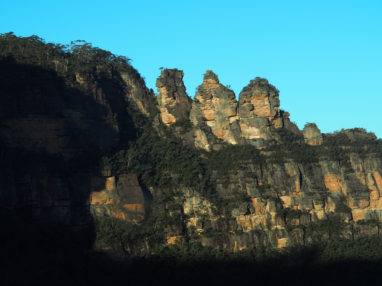 Blue Mountains-Sophia Green