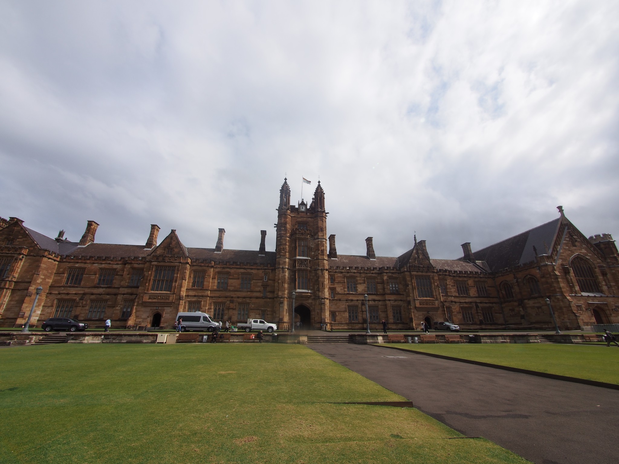 Sydney Uni-Sky Nightshine