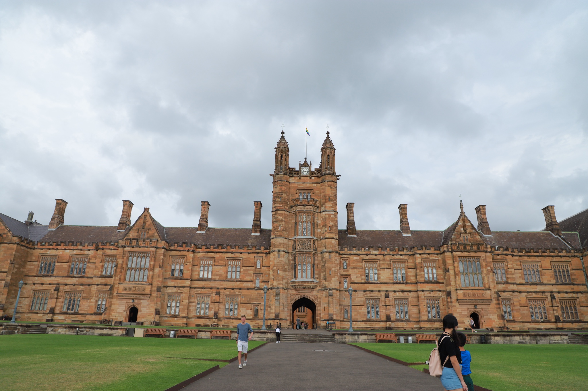 Sydney Uni-Sage Moonlight